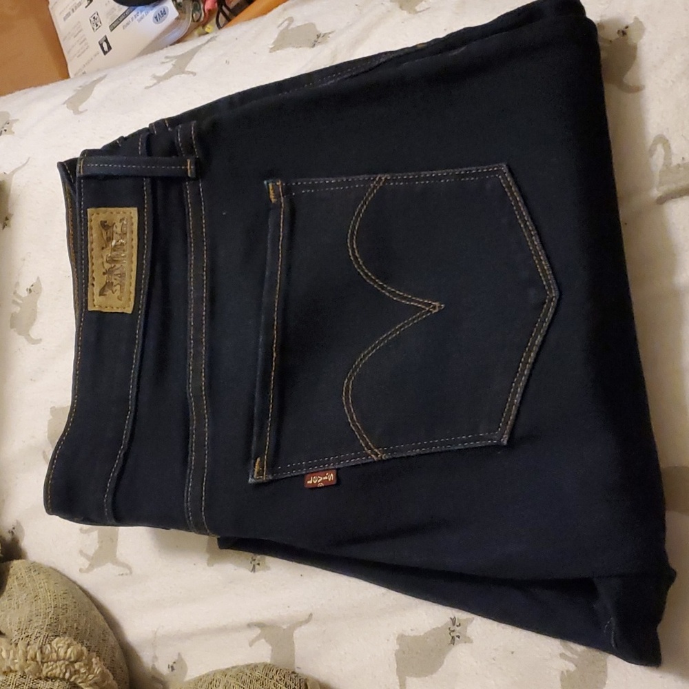 Levi's dark denim stretch sz 14